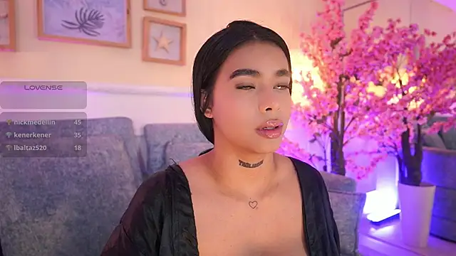 MeganLowell Adlı Modelin Canlı XXX Sohbeti