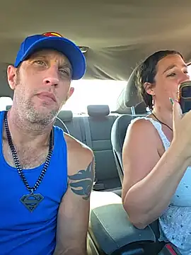 הופעת וובקאם של thespontaneouscouple42069