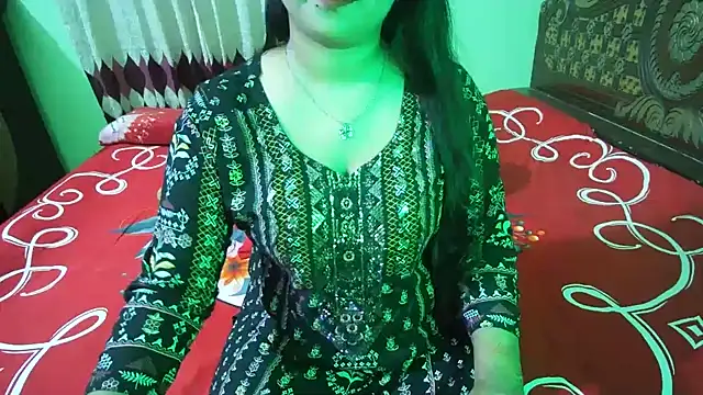 BengaliQueenStar – Naživo XXX chat