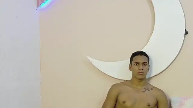 lucas837481 Chat XXX live
