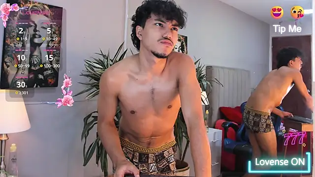 XXX chat uživo modela kai_storn