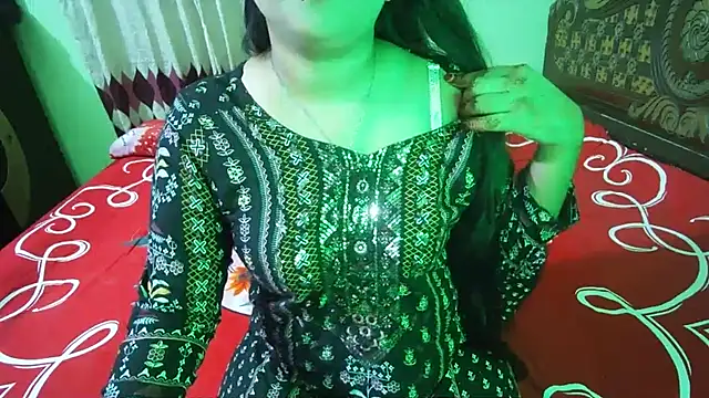 Chat XXX ao vivo de BengaliQueenStar