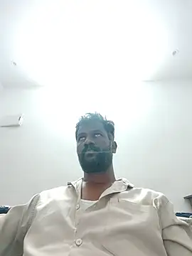 Paramkeerthi 라이브 XXX 채팅