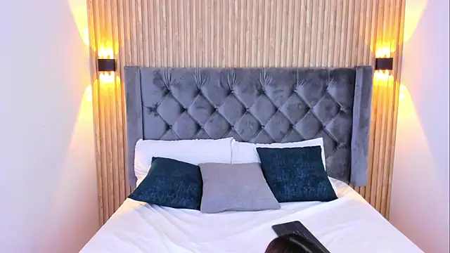 EmilyGracce Adlı Modelin Canlı XXX Sohbeti