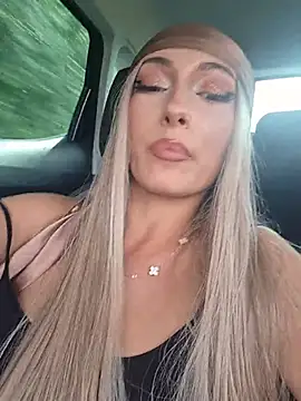 AnyaLobb Live XXX-Chat