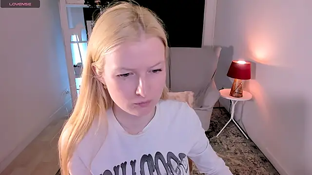 Laly_Peach Live XXX-Chat