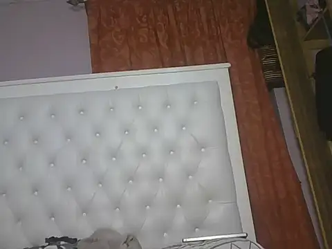 nudevelvet1 Adlı Modelin Canlı XXX Sohbeti