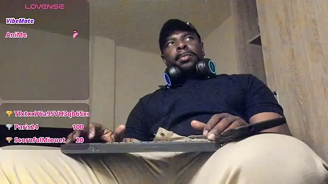 XXX chat uživo modela thomas_santtos1