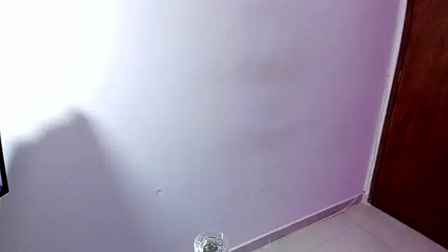 StarMilfのライブXXXチャット
