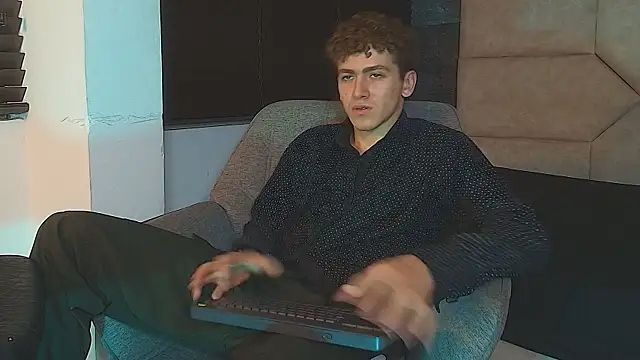 XXX chat uživo modela Tyler_Mcrey