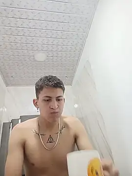 XXX chat uživo modela Axel_Romanov