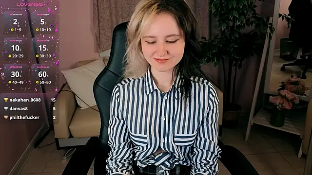 Chat +18 de LinaVeritas ao vivo