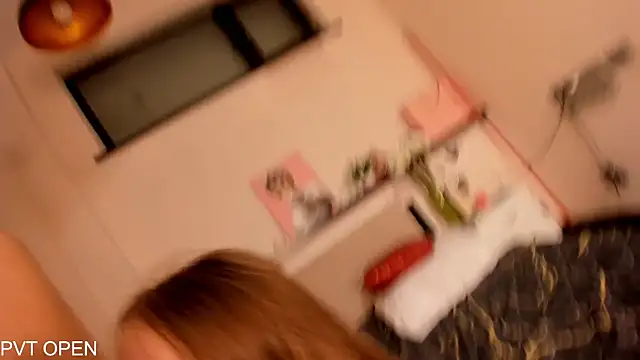 XXX chat uživo modela 4u4Love
