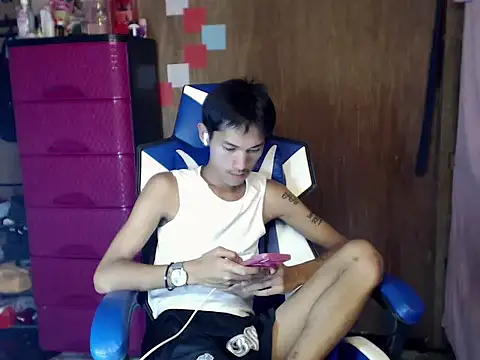 riks_tyler Obrolan Langsung XXX