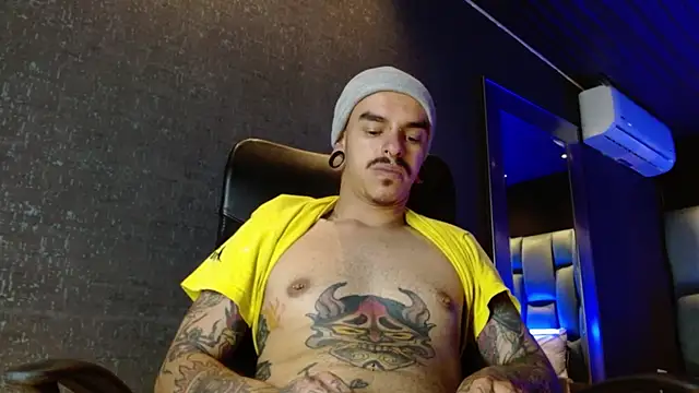 kaletattoo's Live XXX Chat