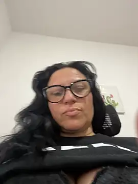 Luna_milf13 Webcamshow
