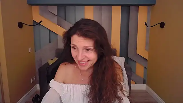 EllaLong Adlı Modelin Canlı XXX Sohbeti