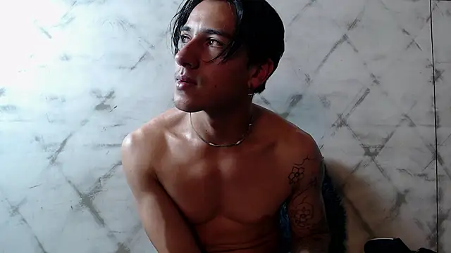 XXX chat uživo modela Andy_Joy_