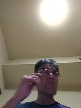 ReekedMyelin's Live XXX Chat