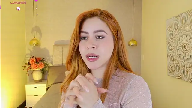 april_rousse: онлайн-секс-чат