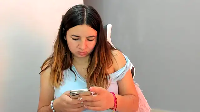 __Emma__11__Lecat_'s Live XXX Chat