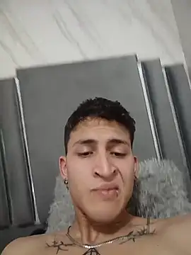 Axel_Romanov – Naživo XXX chat