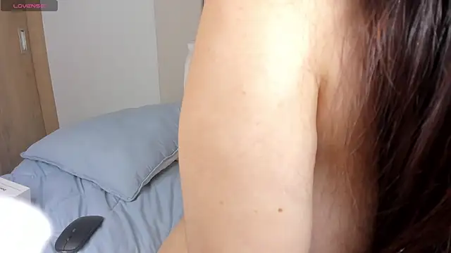 little_caro's Live XXX Chat