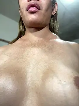 HugeKatarinaTS' Webcam Show