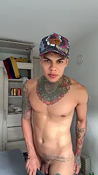 Show modela xavierblak na web-kameri