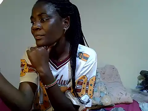 PetiteMelaninn's Live XXX Chat