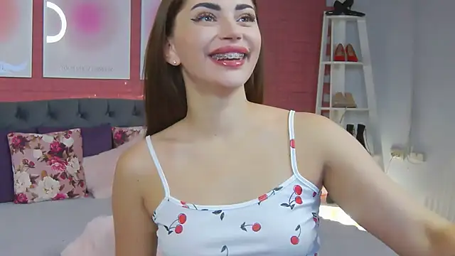 Agnessa Adlı Modelin Canlı XXX Sohbeti