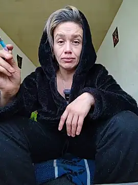MARILYNKOVANOVA 现场XXX聊天