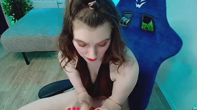 CranberryHot élő XXX-chatje