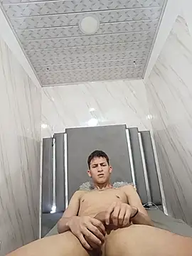 دردشة Axel_Romanov الجنسية المباشرة