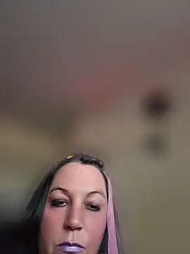 Chat XXX en directo de Queenemerald