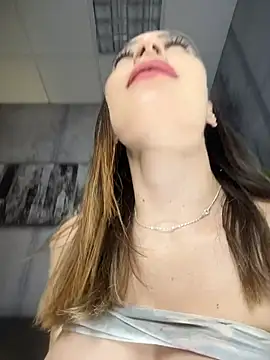 دردشة IAmNobodyXXX الجنسية المباشرة