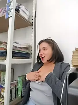 Melany-1 Live XXX Chat