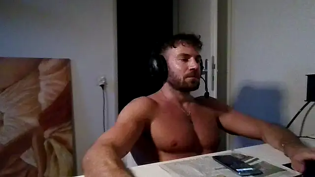 دردشة alpha-hunk الجنسية المباشرة