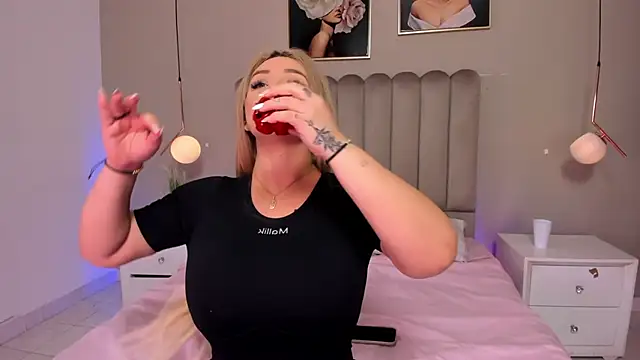 Dani_rosse_'s Live XXX Chat