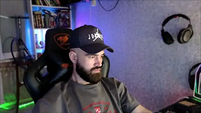Živý XXX chat _Serious_Man