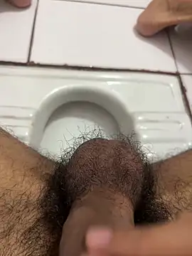 zxcvgf12300 Adlı Modelin Canlı XXX Sohbeti