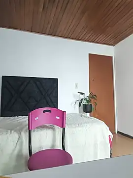 Lara_Milf__'s Live XXX Chat