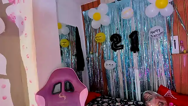 Emily_Coper18 Live XXX Chat