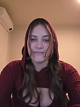 MiaRides19 Adlı Modelin Canlı XXX Sohbeti