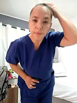 -Serena_'s Live XXX Chat