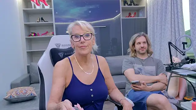 FitCougar élő XXX-chatje