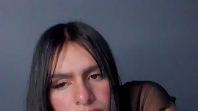 SaraAndrade_: απευθείας συνομιλία ΧΧΧ