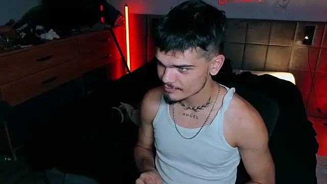 JordanShow Live XXX Chat