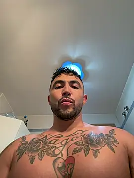 selflove10 XXX чат на живо