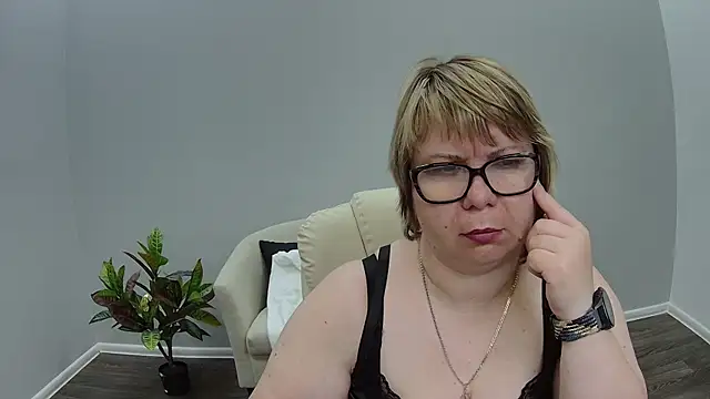 BonnnyBoobsy – Live XXX-chat